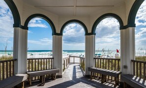 Property grounds - Windsong! New! Sleeps 19! Beach! (Destin)