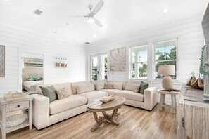 Smart TV - Windsong! New! Sleeps 19! Beach! (Destin)