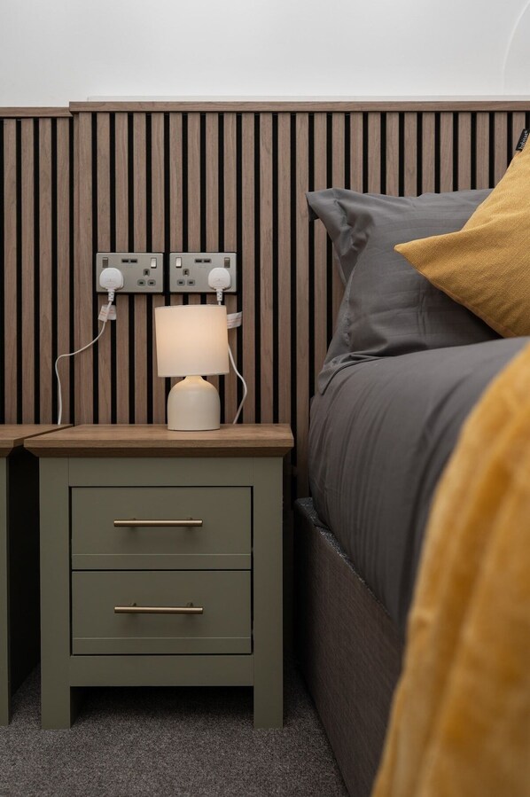 Unclassified image, 1 of 14, button - Cosy Room 1 at Claydens Guest House Sleeps 2 (North East Lincolnshire)