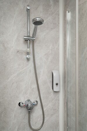 Unclassified image, 3 of 14, button - Cosy Room 1 at Claydens Guest House Sleeps 2 (North East Lincolnshire)