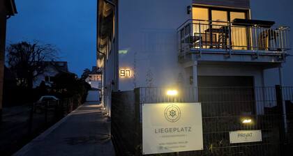 Liegeplatz 4 - strandnah und modern