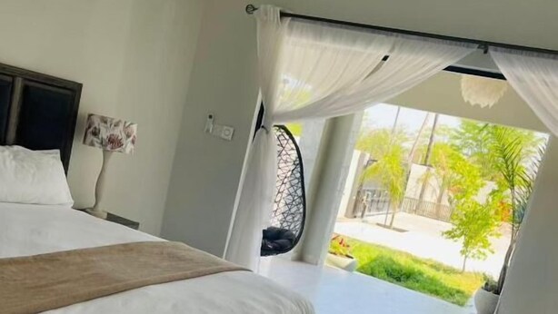 Sınıflandırılmamış resim, 8 üzerinden 1, düğme