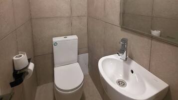 Shower, free toiletries, towels, soap