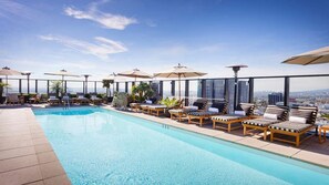 Imagen sin descripción, 3 de 30, botón