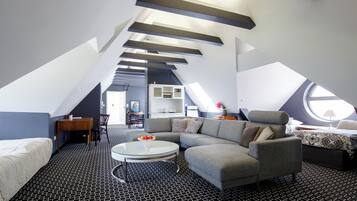 Comfort-huoneisto | Työpöytä, kannettavalle tietokoneelle sopiva työtila, ilmainen Wi-Fi