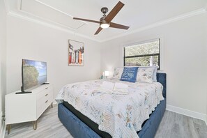 2 slaapkamers, een strijkplank/strijkijzer, wifi, beddengoed