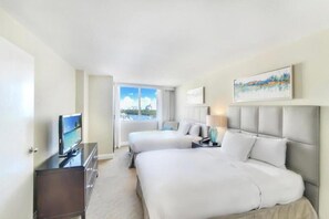 Deluxe Suite, Ocean View | Iron/ironing board, free WiFi - Intracoastal Oasis (Fort Lauderdale)