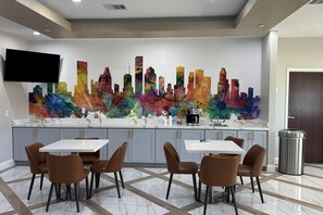 Dining - Super 8 By Wyndham Baytown (Baytown)