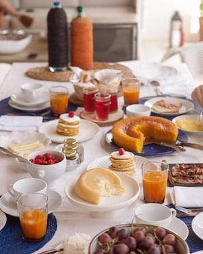 Desayuno a la carta incluido todos los días 