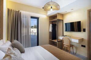 3 bedrooms, in-room safe, desk, iron/ironing board - Private Oasis with Pool & Superb Views of the Cretan Nature (Crete)