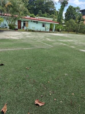 Unclassified image, 5 of 10, button