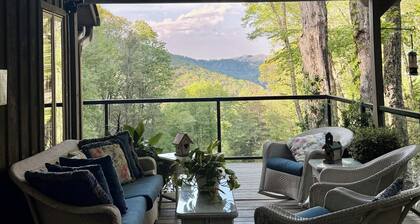Enchanted Paradise, with hot tub, 2 acres, cascading creek, serenity and beauty!