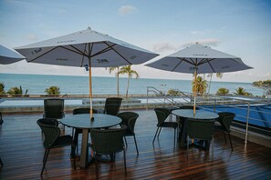 Basic Apartment | Outdoor dining - Unity #325 - Comfort in Cabo Branco by Carpediem (João Pessoa)