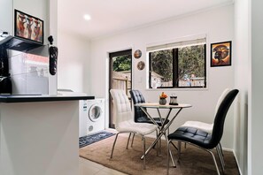 Unclassified image, 4 of 8, button - Simply Nice guest Unit (Papatoetoe)