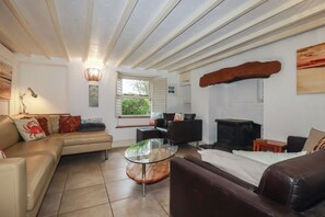 Living area - Plenteth (Truro)