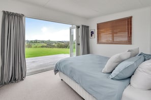 1 bedroom, WiFi, bed sheets - Te Pae - Mangawhai Couples Holiday Retreat (Kaiwaka)