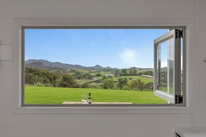 Interior - Te Pae - Mangawhai Couples Holiday Retreat (Kaiwaka)