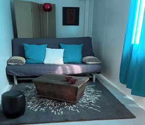 Living area - Charming bungalow 5 minutes from the sea (Castellare di casinca)