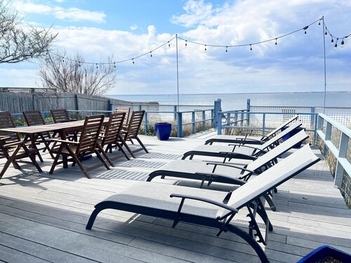 Spectacular Bayfront 4BR | Pet-friendly