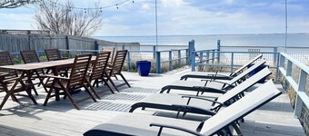 Spectacular Bayfront 4BR | Pet-friendly