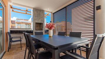 Khu ẩm thực ngoài trời