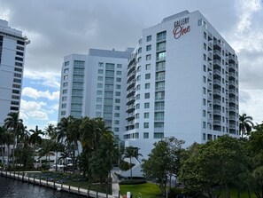 Exterior - Luxury 1 Bedroom Suite (Fort Lauderdale)