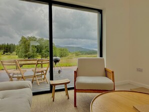 TV - Eco-Friendly Highland Home (Spean Bridge)