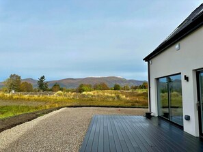 Property grounds - Eco-Friendly Highland Home (Spean Bridge)