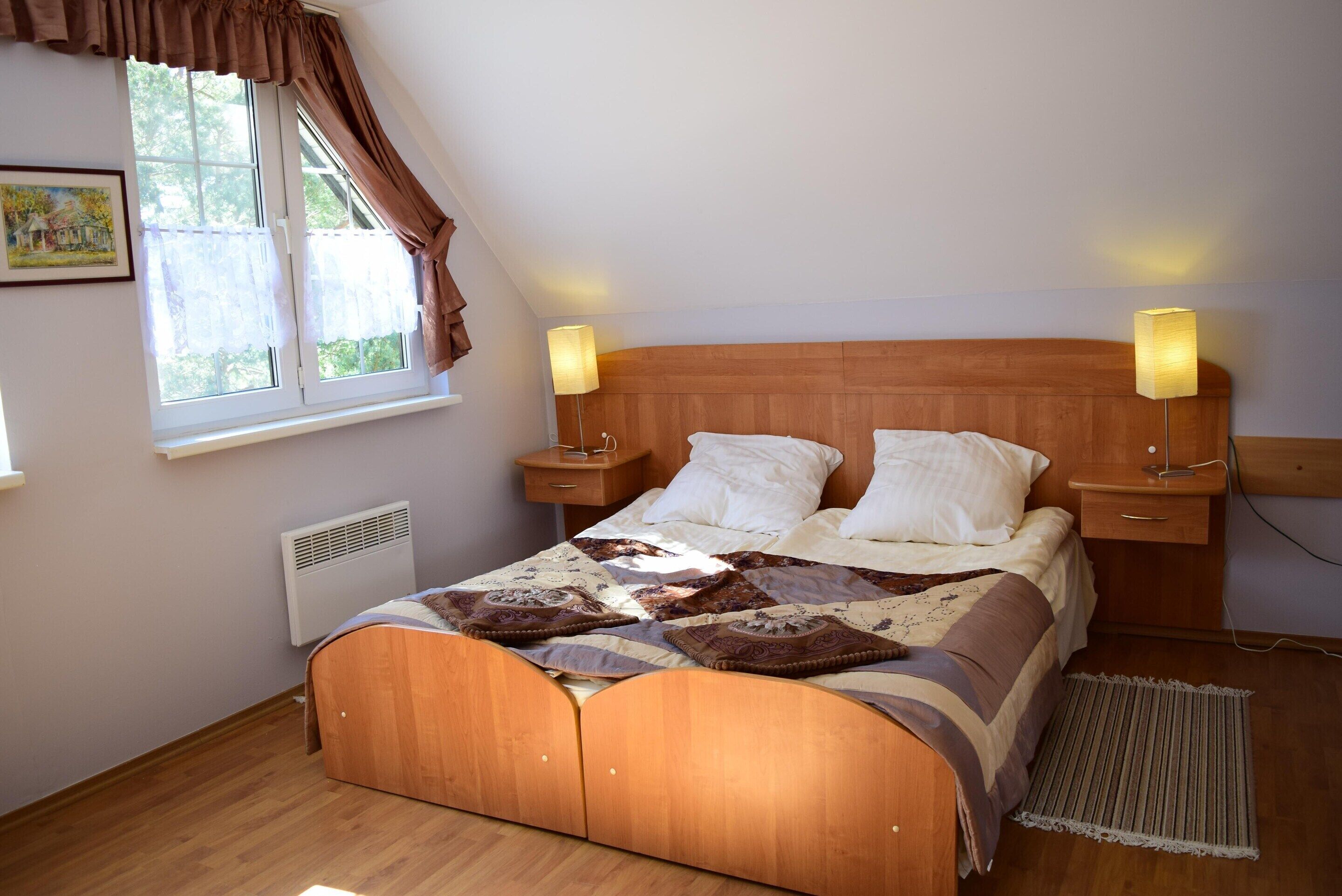 Casa | 2 dormitorios, mobiliario individual, ropa de cama