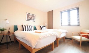 Uklassifisert bilde, 4 av 16, knapp