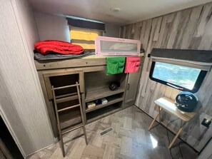 Imagen sin descripción, 5 de 9, botón