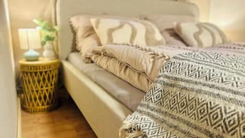 5 chambres, lit parapluie, Wi-Fi, draps fournis