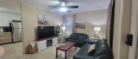 تلفزيون ذكي