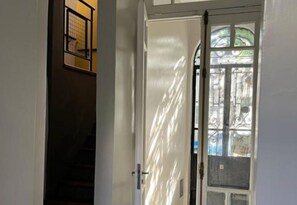 Unclassified image, 3 of 5, button - Los Patios de Julia by DOT Boutique (Buenos Aires)