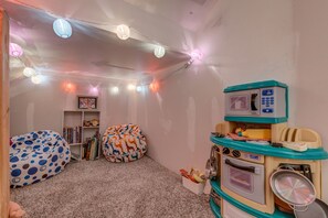 华丽公寓式客房 | 特色装修、特色家居、遮光窗帘、熨斗/熨衣板