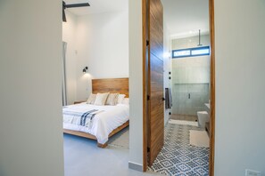 Caja de seguridad en la habitación, escritorio y wifi gratis 