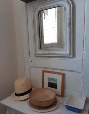 Interior - Spacious 3-Bedroom Apartment in Guingamp, 6 Guests (Guingamp)