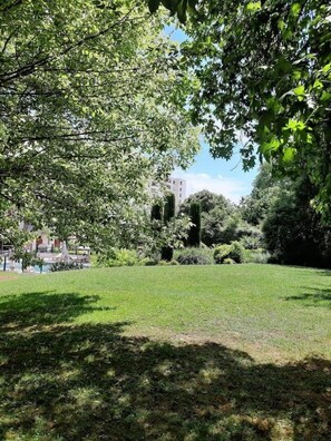 Property grounds - Soundproof Studio | Perfect for Short & Long Stays (Ferney-Voltaire)