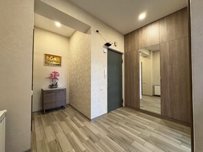 Interior - Cozy 1-bedroom apartment in charming T'bilisi, Saburtalo district (T'bilisi)