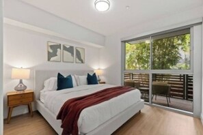 Unclassified image, 5 of 39, button - Emerald Garden Upscale & Serene Pool Gym Jacuzzi (Santa Monica)