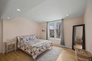 3 chambres, fer et planche à repasser, Wi-Fi, draps fournis