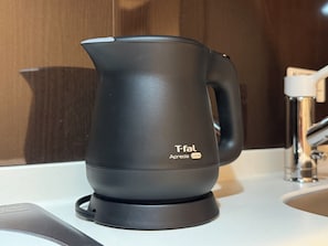 Kaffee und/oder Kaffeemaschine