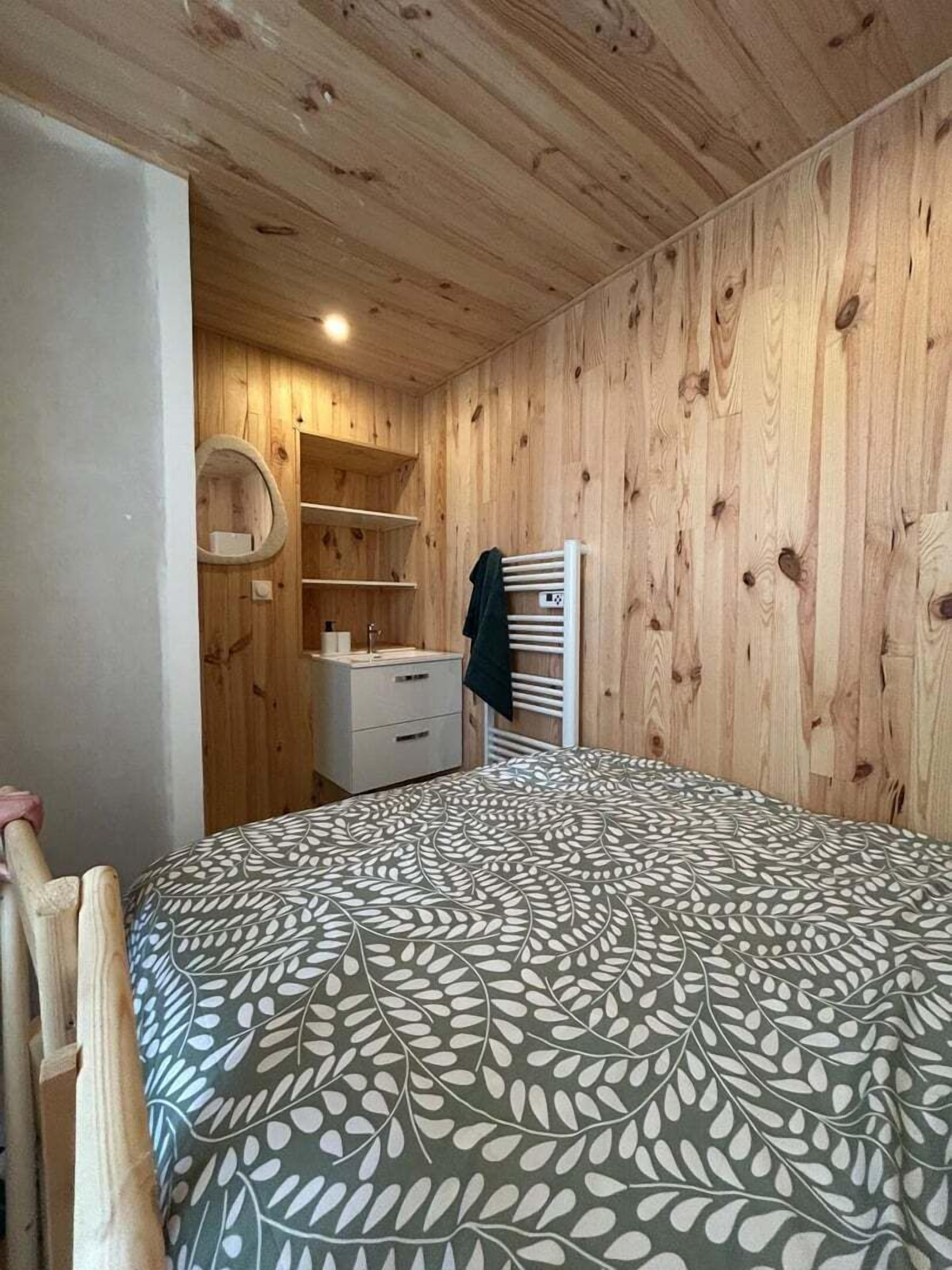 1 chambre, accès Internet, draps fournis