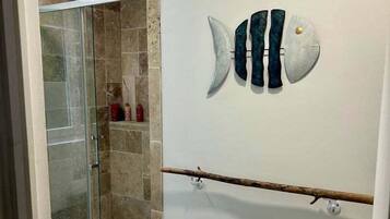 Shower, hair dryer, towels