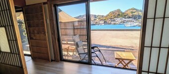 Entire building available Modern Japanese seasid / Songshan City Ehime