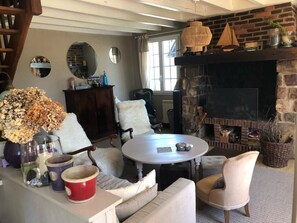 Interior - Country House Garden Pool (Blosseville-sur-mer)