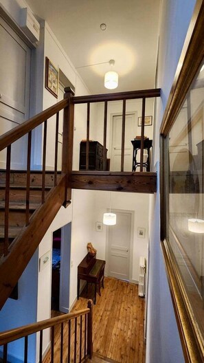 Nicht klassifiziertes Bild, 2 von 24, Schaltfläche