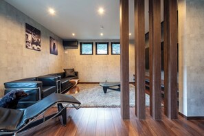 Interior - BBQ private sauna and woodburning stove | A des / Nasushiobara City Tochigi (Nasushiobara City)
