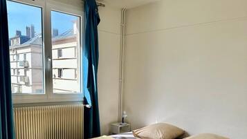 2 bedrooms, Internet, bed sheets