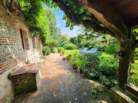 Terrace/patio. Charming period house stays.